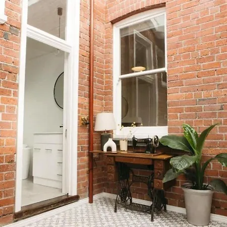 Luxurious Terrace Home In Heart Of Bendigo Exterior photo